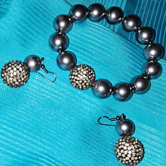 BOLD and BEAUTIFUL SUITE of GRAY PEARL JEWELRY : NECKLACE, BRACELET, EARRINGS - Picture 12 of 16